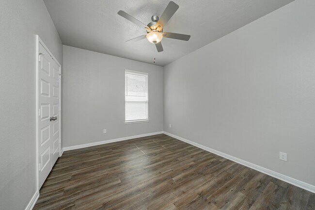 Building Photo - 1115 Trellis Pass