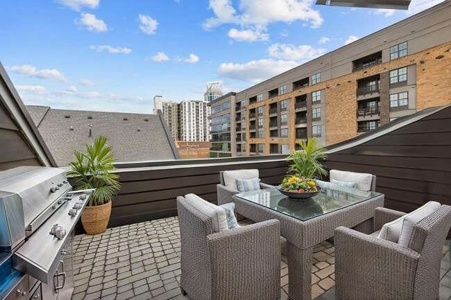 Building Photo - 1207 Minter Pl