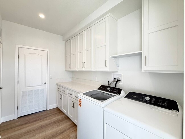 Building Photo - 11 Palm Via