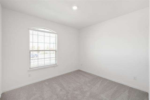 Building Photo - 4905 Woodloch Dr