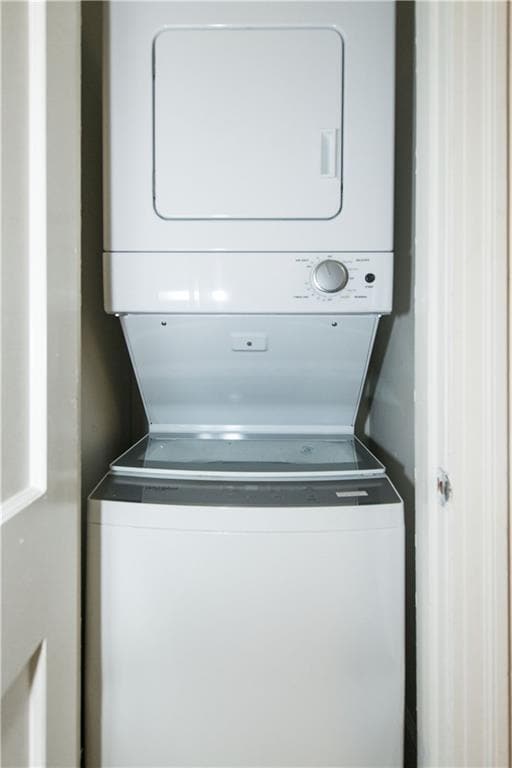 Building Photo - 906 E 53rd St