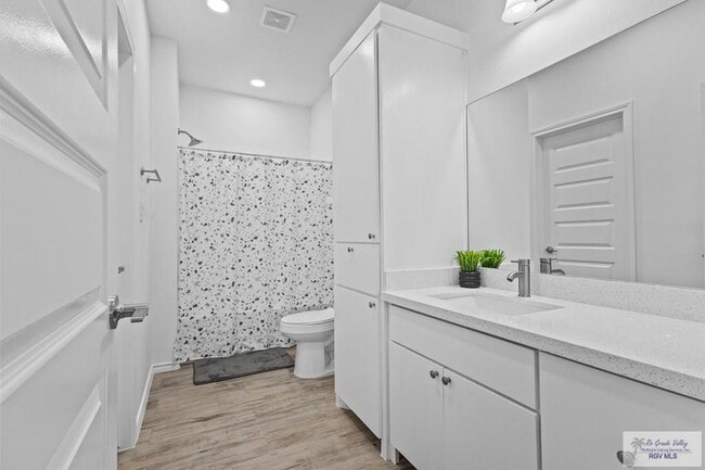 Building Photo - 426 Arroyo Ln