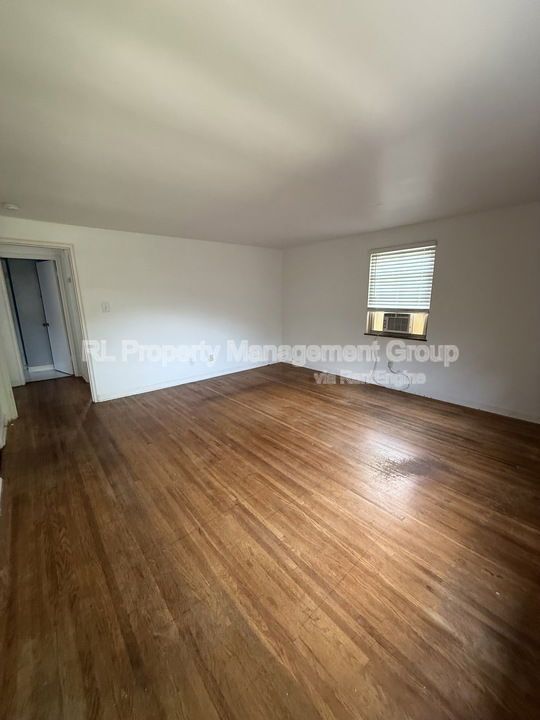 Building Photo - 1775 Northwest Ct