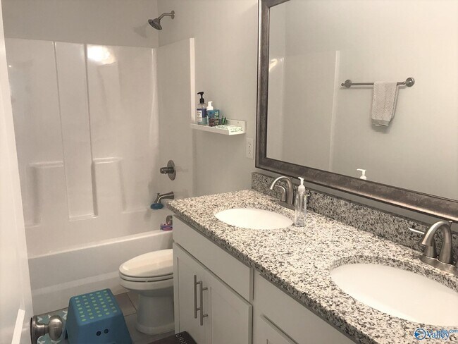 Building Photo - 144 Count Fleet Ct
