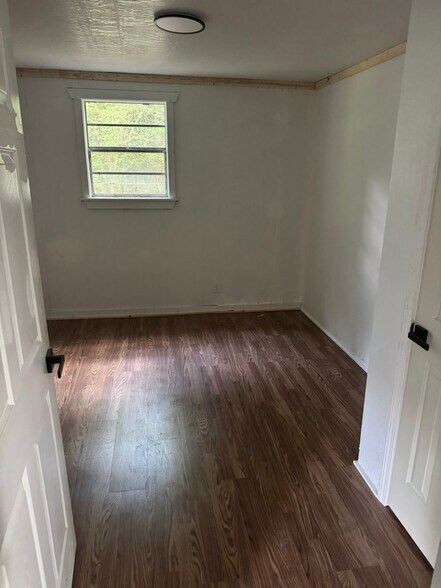 Building Photo - 404 Cobb Ave