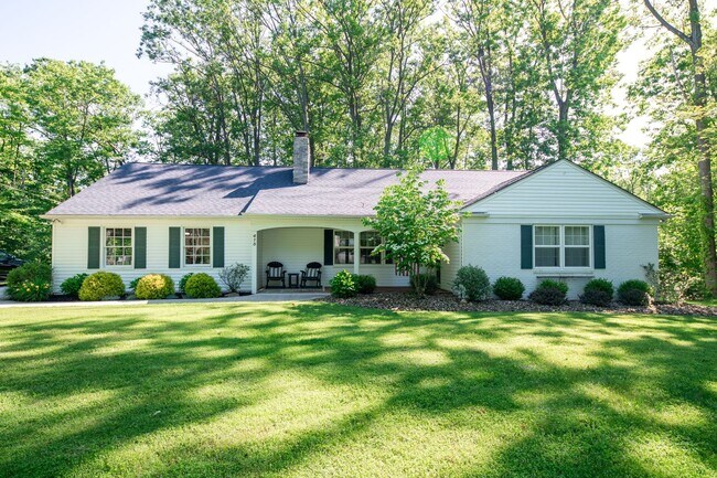 Building Photo - Fantastic and updated 4 bedroom home in Au...