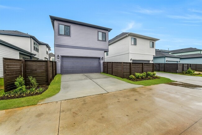 Building Photo - 3311 Full Bellied Ln