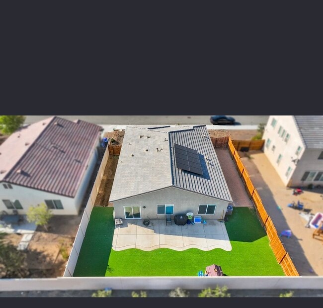 Building Photo - 11958 Gaines Ct