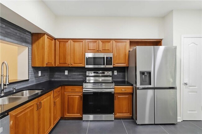 Building Photo - 3475 Oak Valley Rd NE