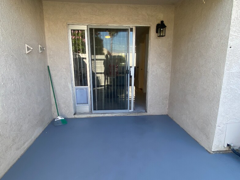 Building Photo - 2255 Cahuilla St