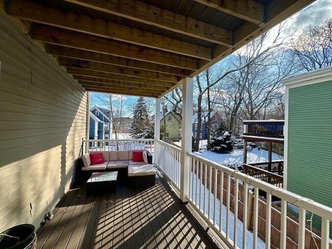 Building Photo - 15 Bearse Ave