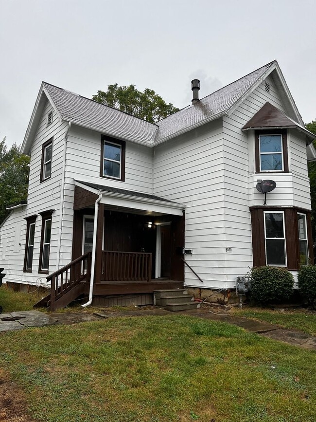 Building Photo - 362 Furnace St