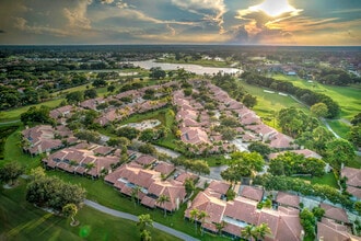 Building Photo - 229 Old Meadow Way