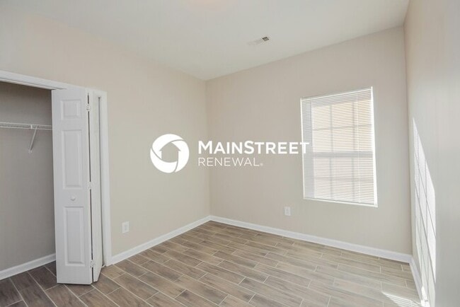 Building Photo - 4 Bedroom Pet-Friendly Home in COVINGTON, ...