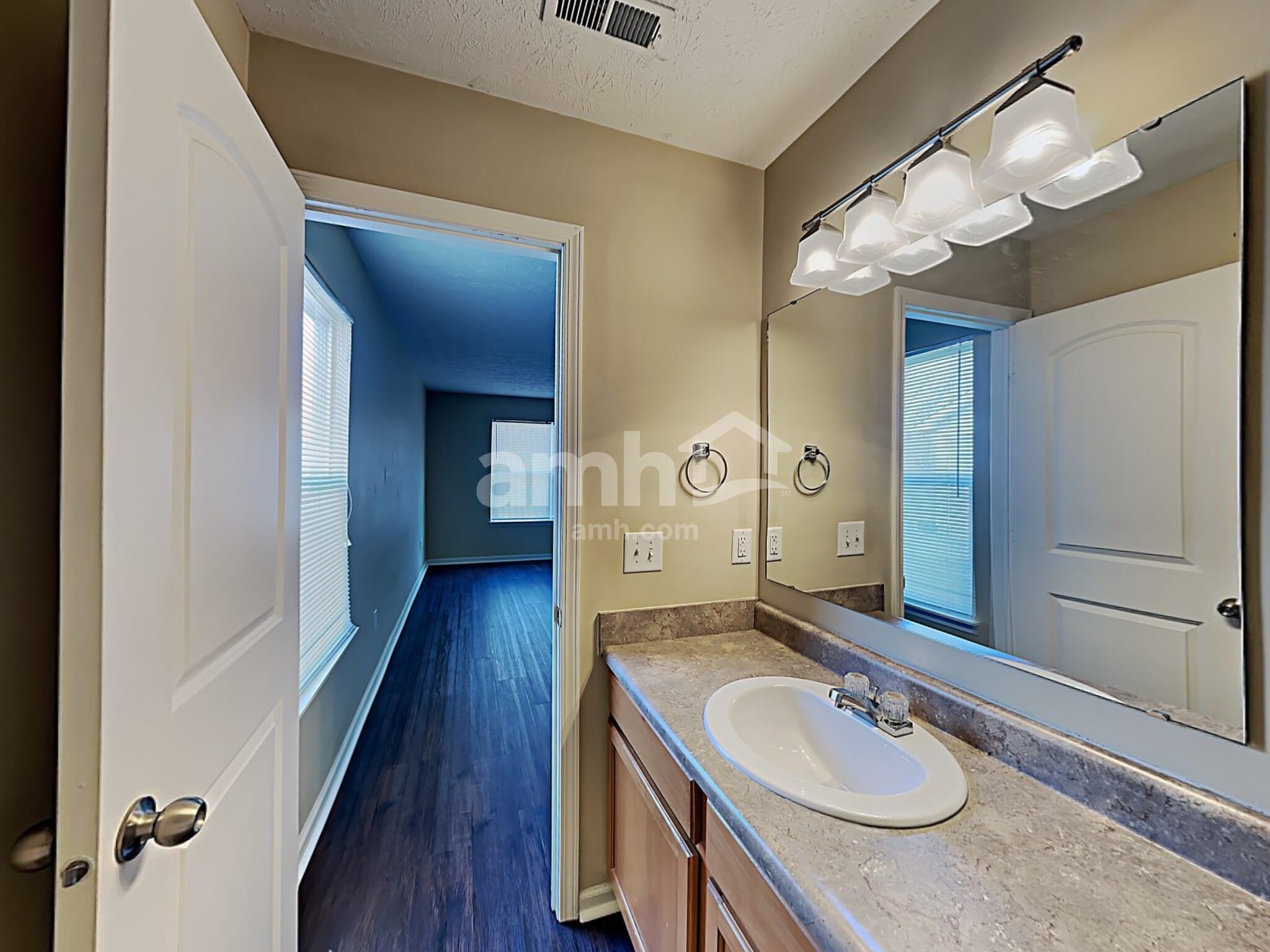 Building Photo - 7276 Burlat Ln