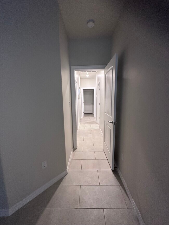 Building Photo - 6954 Santa Marta St