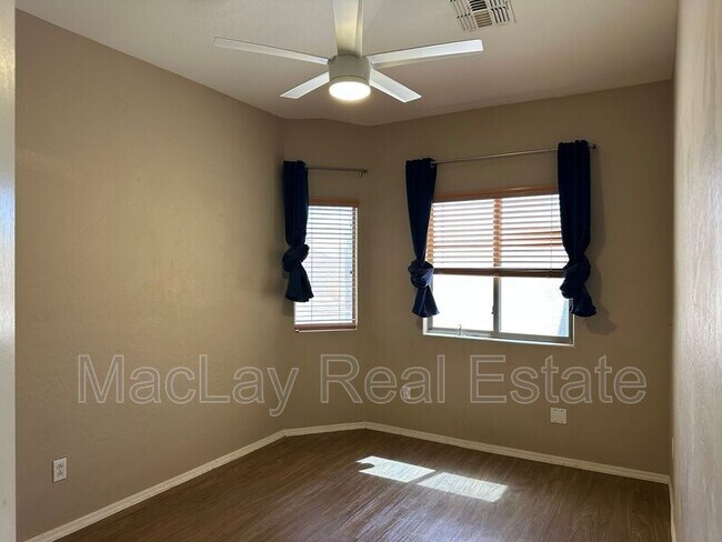 Building Photo - 1746 E Chaparral Dr