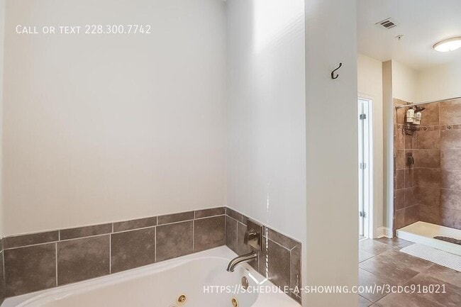 Building Photo - 1400 Mill Rd