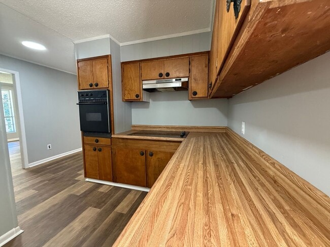 Building Photo - CHARMING UPDATED HOME FOR RENT IN GUNTERSV...