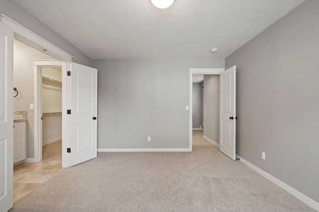 Building Photo - 28839 SW Costa Cir W