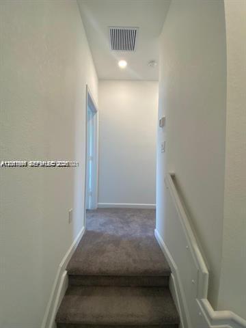 Building Photo - 575 NE 208th Terrace