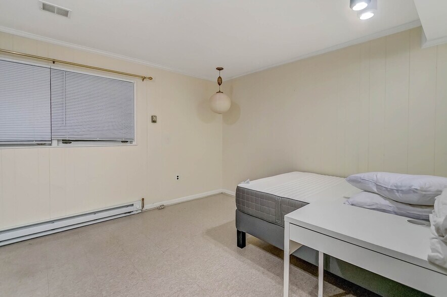 Building Photo - 8808 Patricia Ct