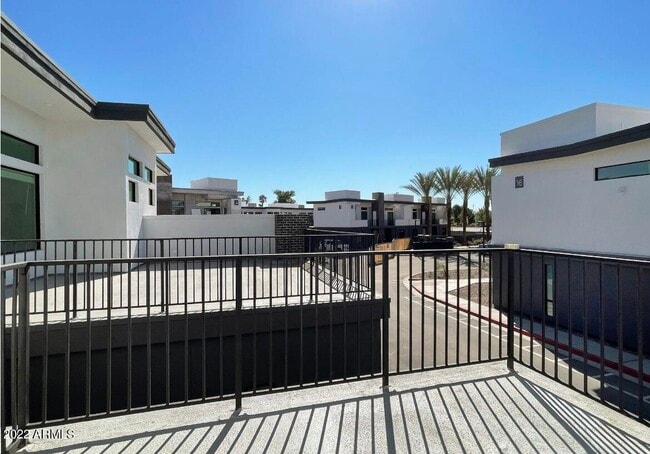 Building Photo - 6060 E Baseline Rd