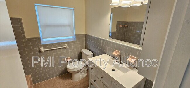 Building Photo - 616 N Hartley Cir