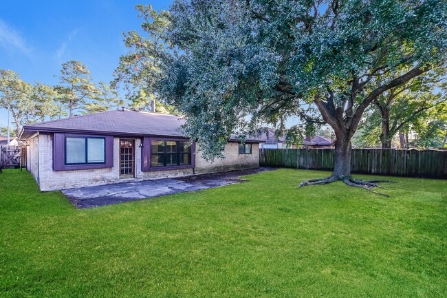 Building Photo - 6019 Coachgate Dr