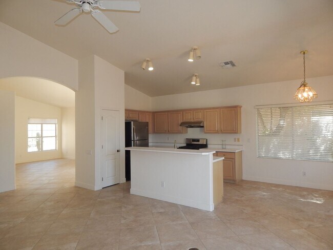 Building Photo - 7750 E Castle Valley Way