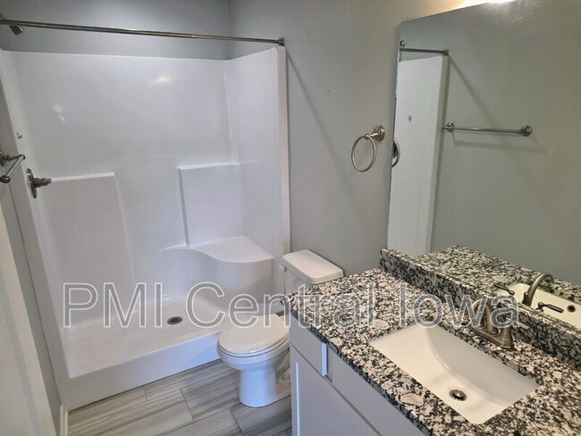 Building Photo - 9643 Turnpoint Dr