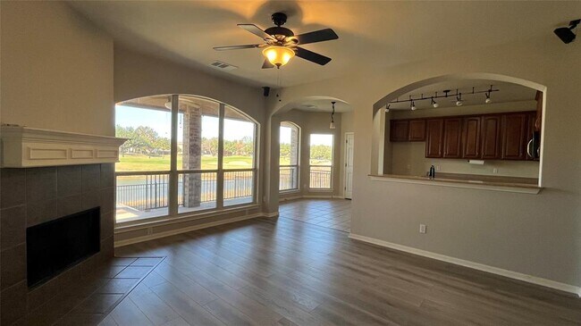 Building Photo - 764 Bent Wood Pl