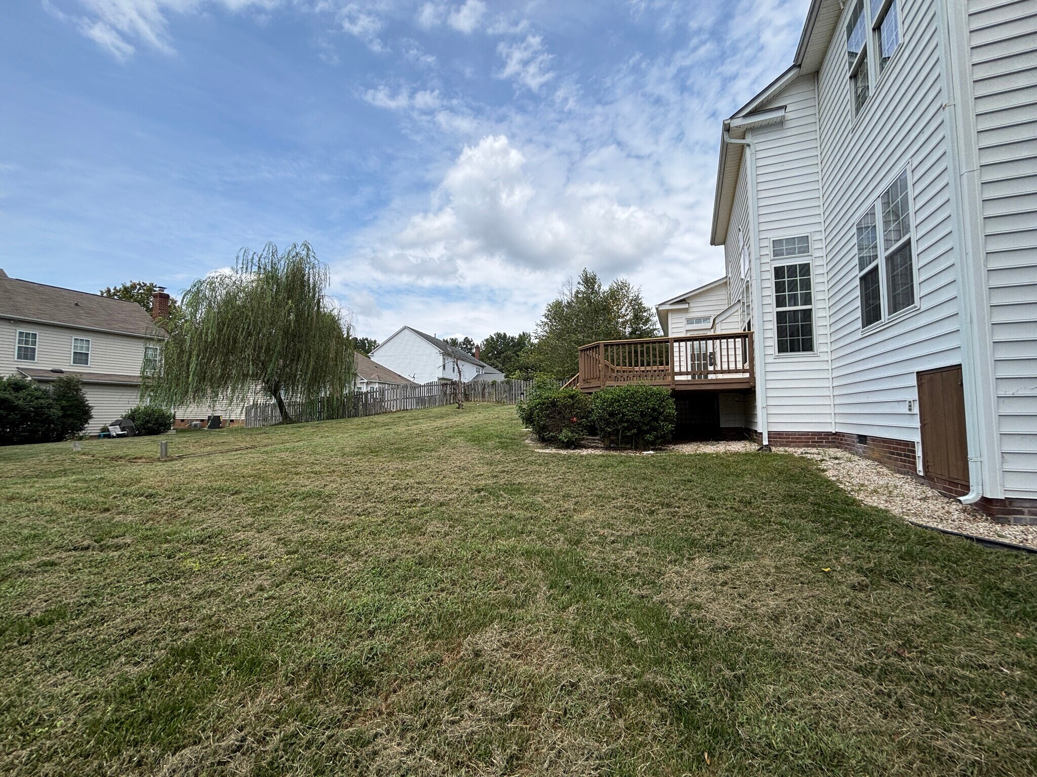 Building Photo - 15938 Wayland Dr