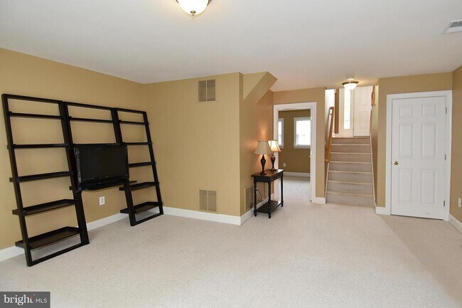 Building Photo - 4281 Kearney Ln