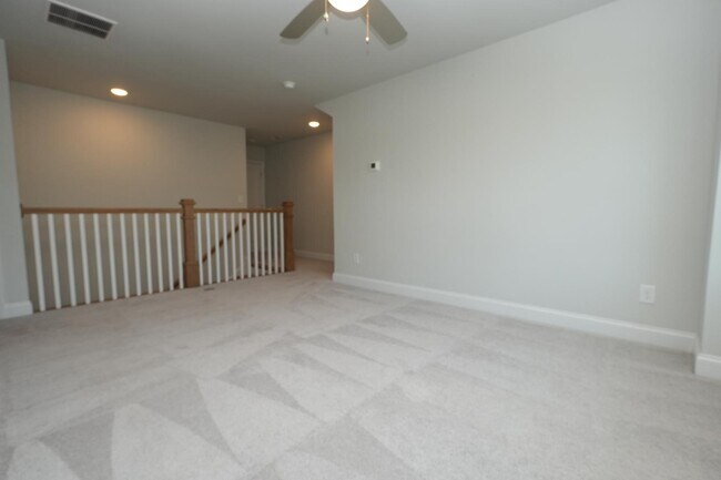 Building Photo - 5012 Calvine Ml Wy