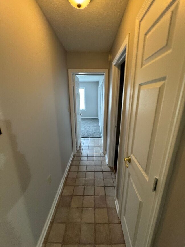 Building Photo - Warren Twp - 3 BR ranch