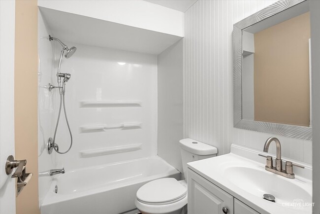 Building Photo - 109 S Gregory St