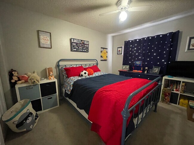 Building Photo - $0 DEPOSIT OPTION. 4 BEDROOM 3 BATHROOM HIGHLANDS RANCH HOUSE NEAR CHATFIELD STATE PARK