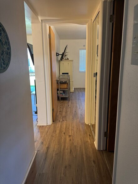 Hallway looking into Master - 6700 1st Ave S