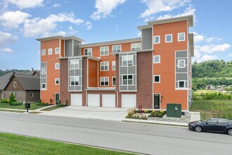 Building Photo - 617 Manhattan Blvd