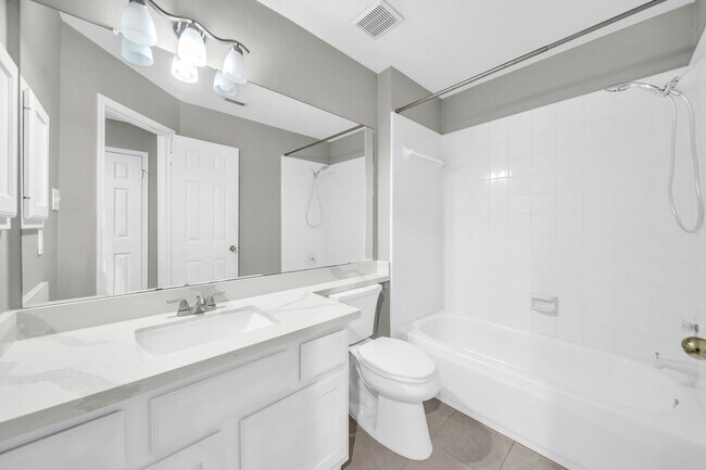 Building Photo - 34 Sparklewood Pl