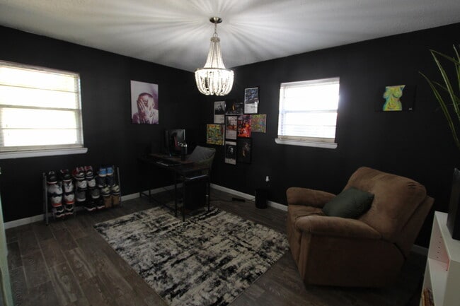 Building Photo - 41 Moriarty St NW