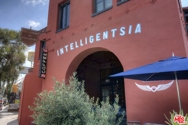 Building Photo - 4111 Sunset Blvd