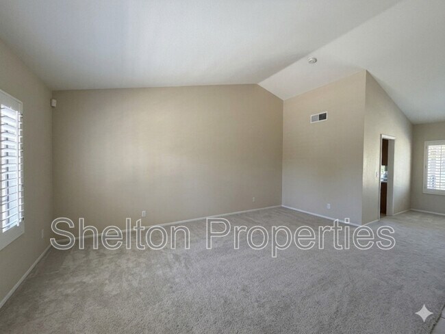 Building Photo - 9418 W Tonto Ln