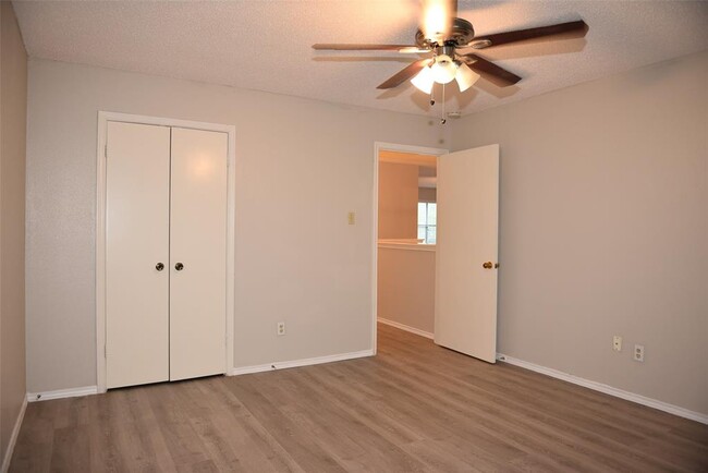 Building Photo - 2811 Grants River Cir