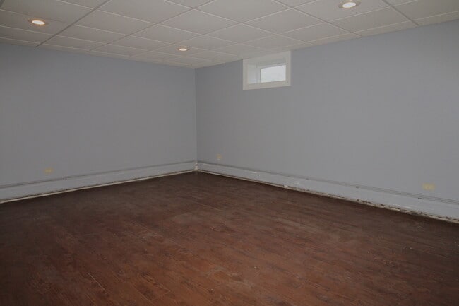 Building Photo - 4517 Park Ave