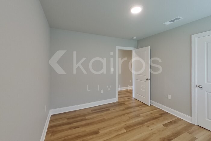 Building Photo - 13772 Willowmore Dr