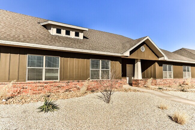 Building Photo - Beautiful Town Homes in NW Lubbock