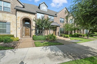Building Photo - 4270 Cascade Sky Dr