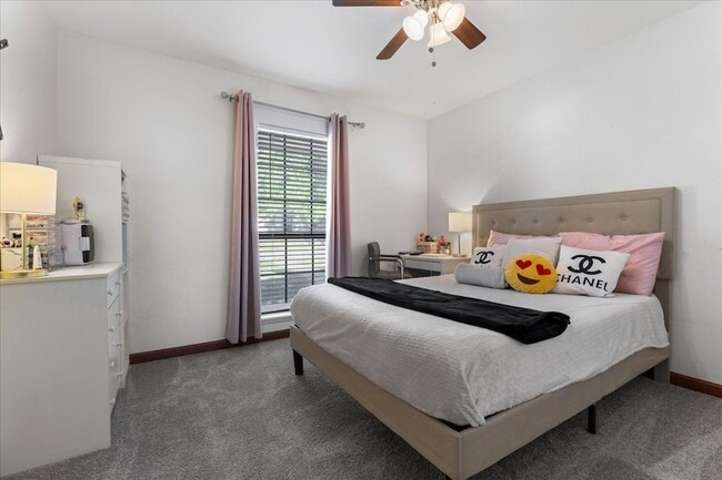 Building Photo - 1208 Kesser Dr